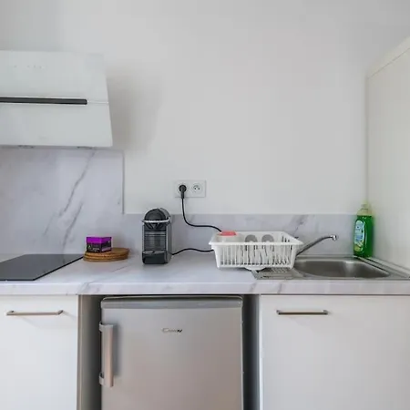 Le Jungle: Grand Renove, Climatise, Proche De La Gare Bordeaux