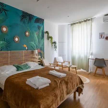 Appartement Le Jungle: Grand Renove, Climatise, Proche De La Gare Bordeaux