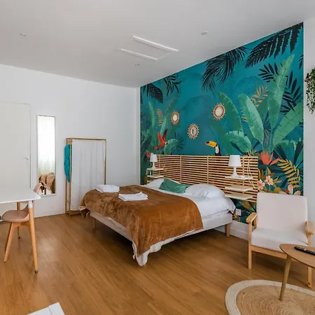 Le Jungle: Grand Renove, Climatise, Proche De La Gare